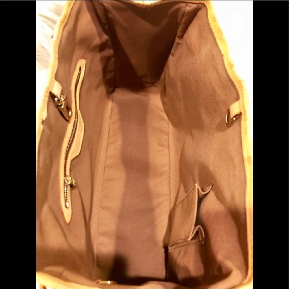 Lv Authentic - image 4